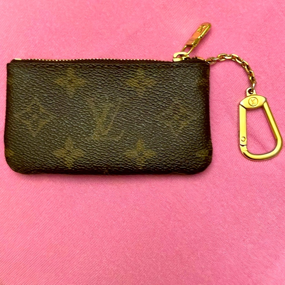 Original, authentic Louis Vuitton Monogram Canvas Key and Cardholder.